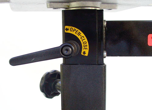 Glide bar tray table brake system