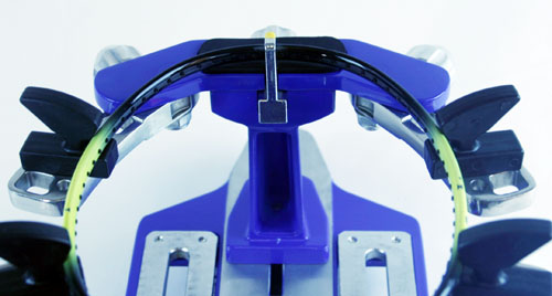 Stable head mounting for Eagnas stringing machines