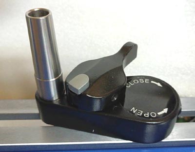 gravity-action swivel clamp base